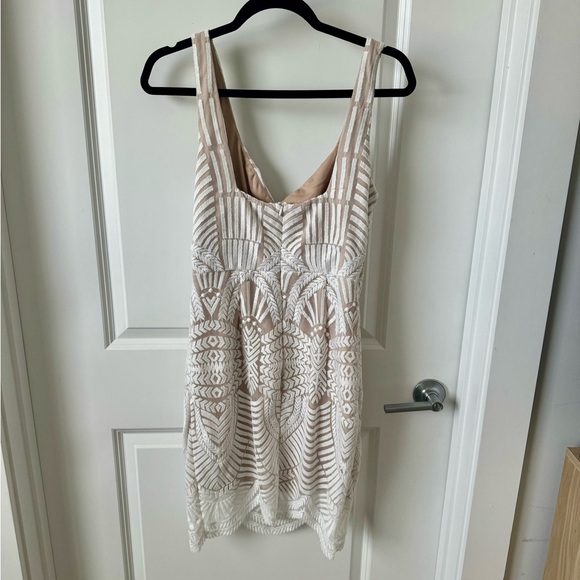 NWT CAN'T HELP BUT WAIT DRESS WHITE - Picture 6 of 7